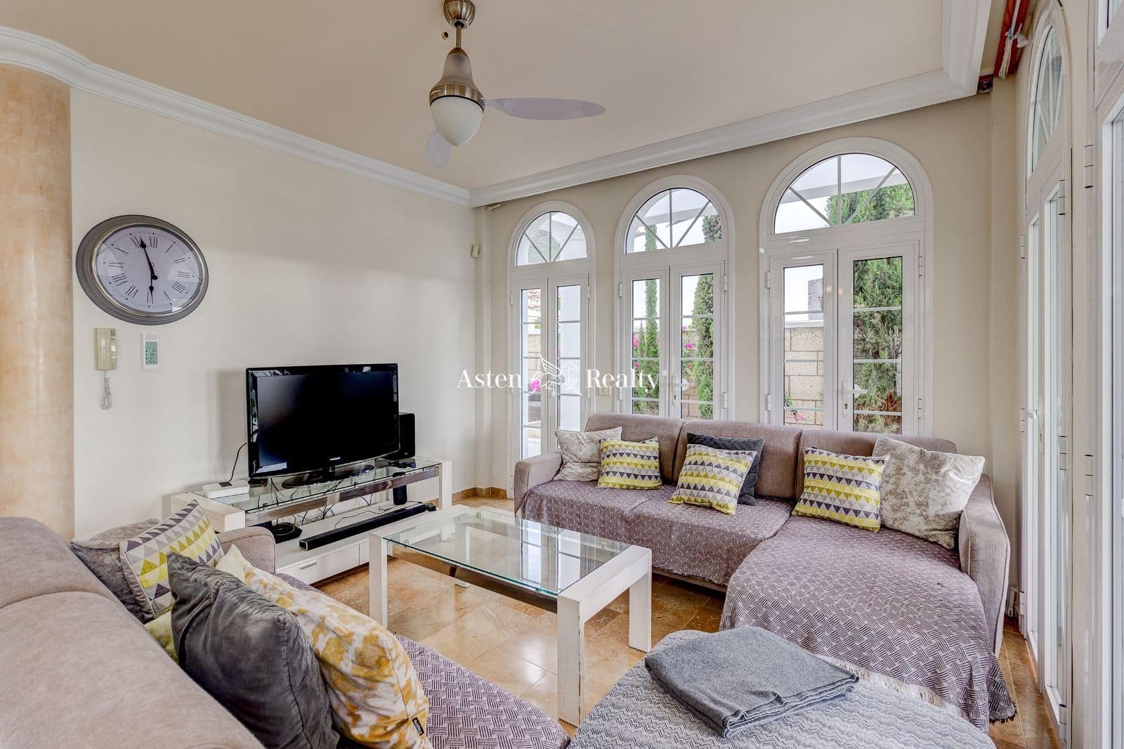 4 soveværelse Byhus til salg i Torviscas med swimmingpool garage - € 2.100.000 (Ref: 7162410)