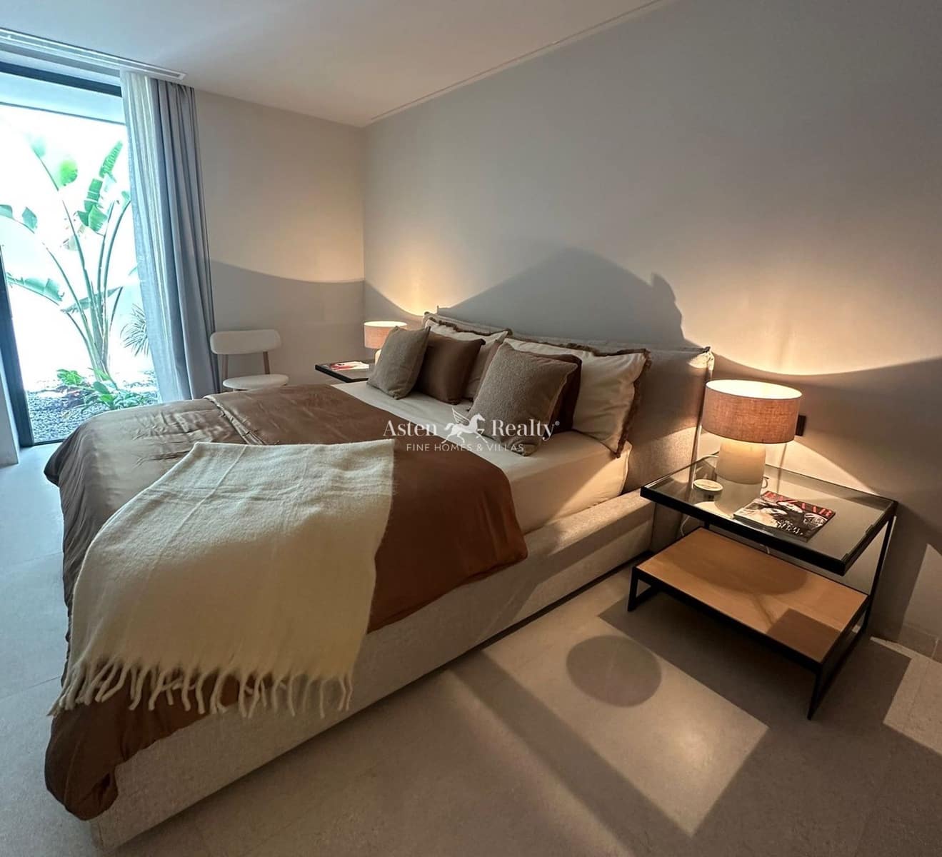 2 soveværelse Lejlighed til salg i Callao Salvaje med swimmingpool garage - € 985.000 (Ref: 7178400)