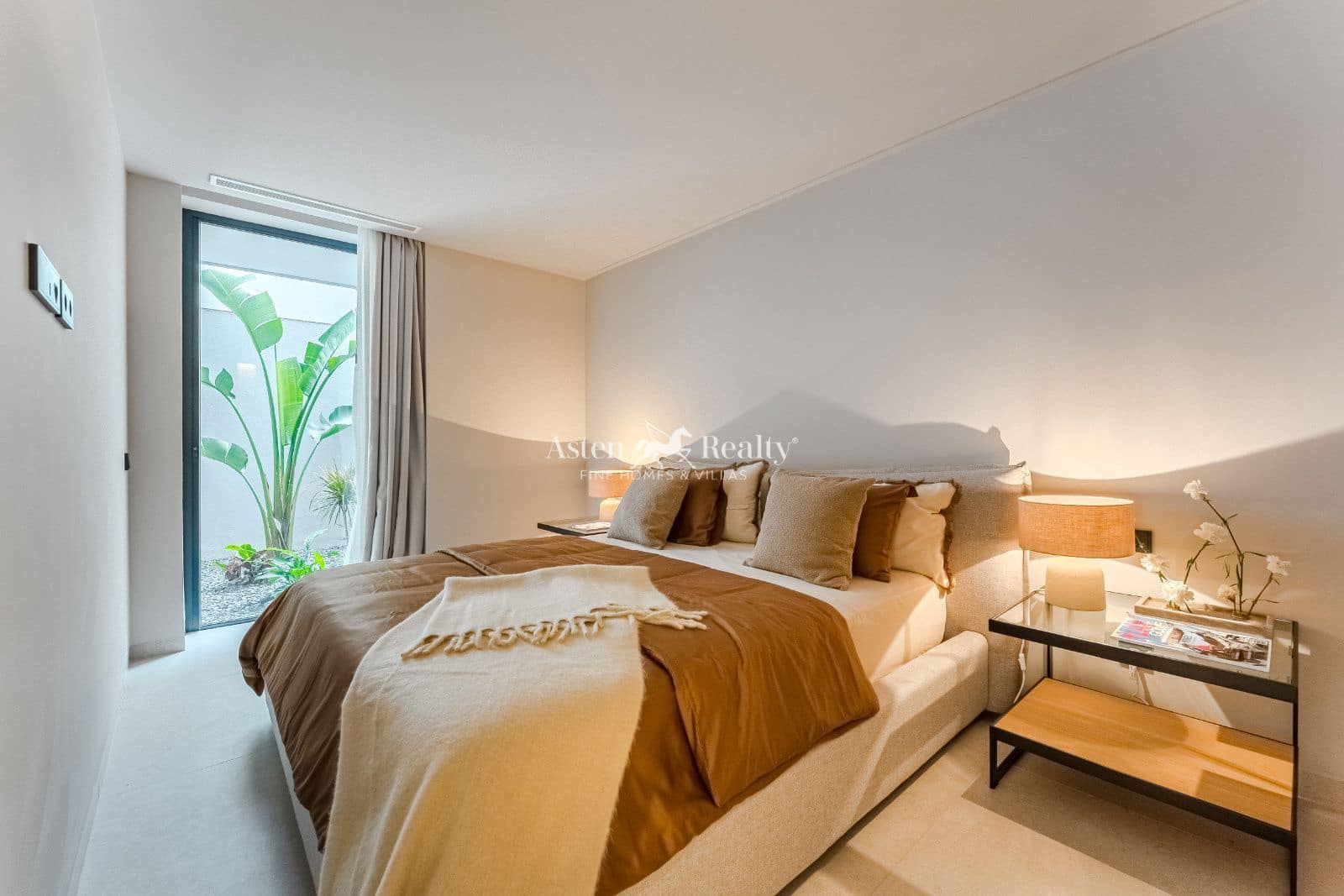 2 soveværelse Lejlighed til salg i Callao Salvaje med swimmingpool garage - € 985.000 (Ref: 7178400)