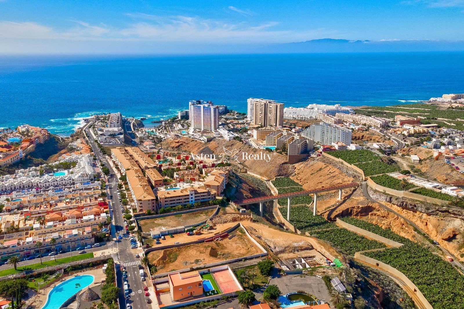 Business for sale in Playa Paraiso - € 8,900,000 (Ref: 7244804)