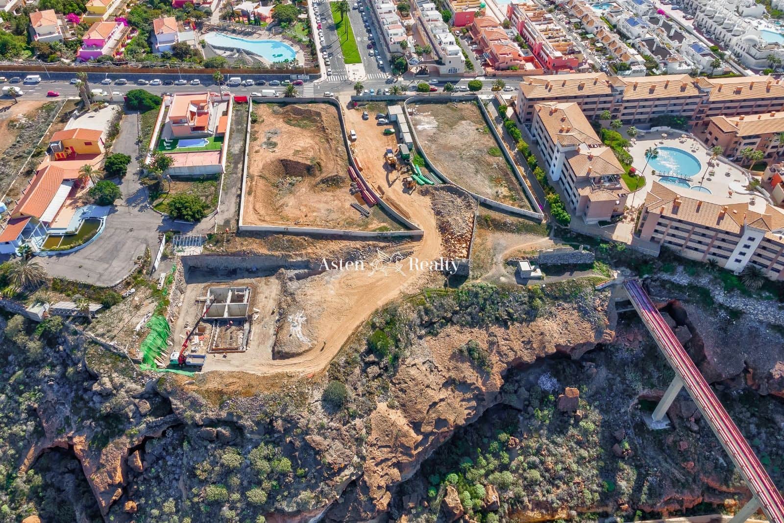 Business for sale in Playa Paraiso - € 8,900,000 (Ref: 7244804)