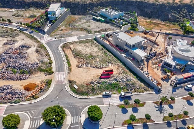 Building Plot for sale in Playa de Fañabé Alto, Adeje - € 2,650,000 (Ref: 7259579)