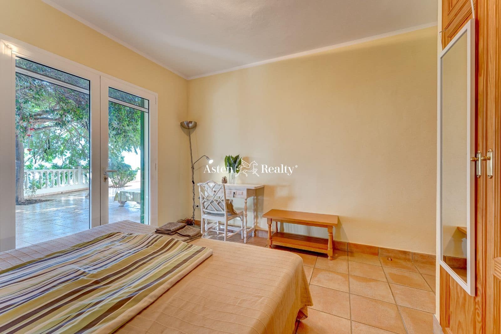 3 soveværelse Villa til salg i Guia de Isora med swimmingpool garage - € 1.200.000 (Ref: 7298480)