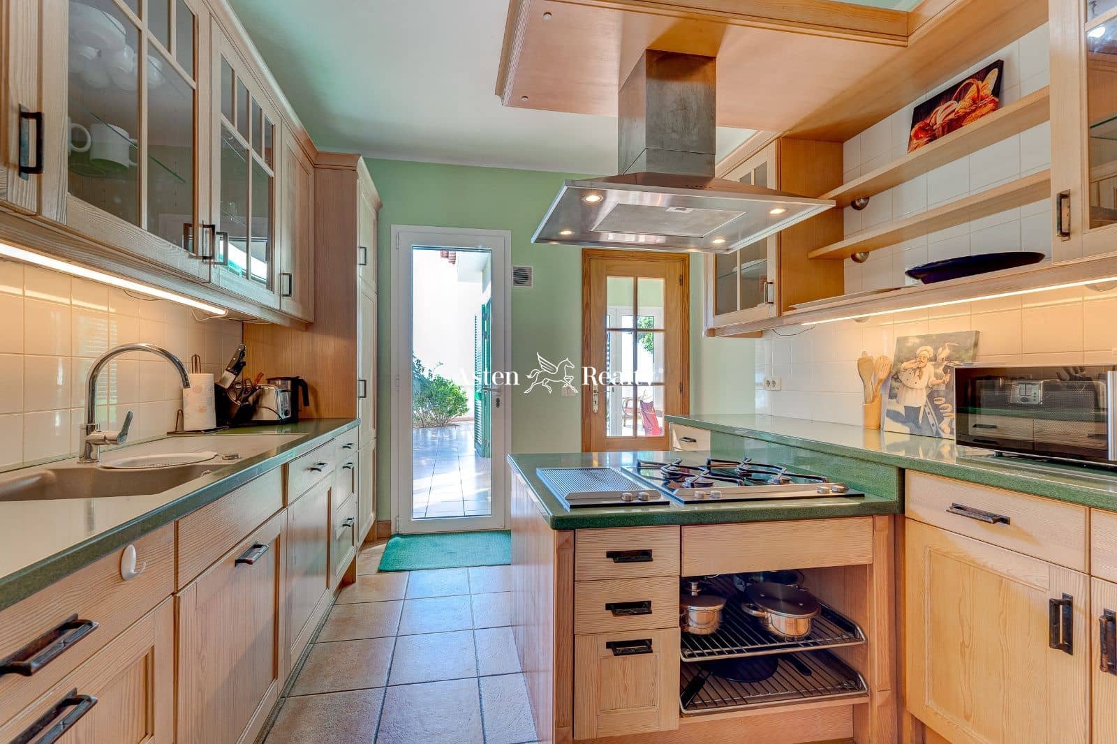 3 soveværelse Villa til salg i Guia de Isora med swimmingpool garage - € 1.200.000 (Ref: 7298480)