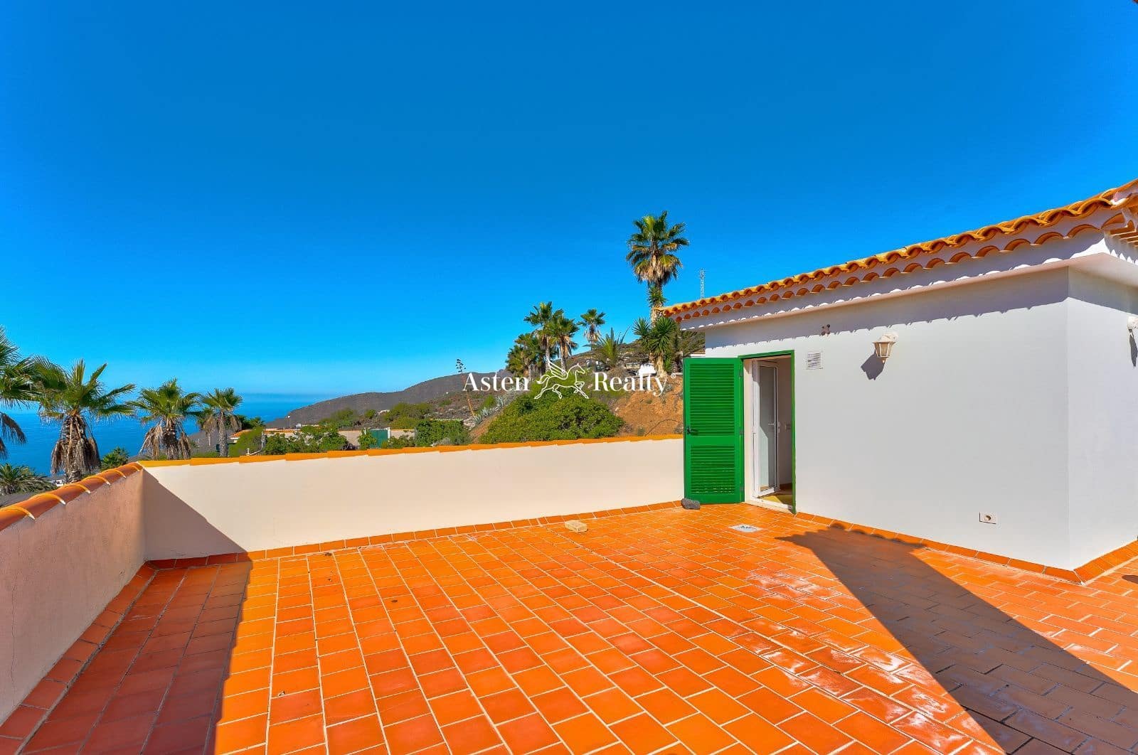 3 soveværelse Villa til salg i Guia de Isora med swimmingpool garage - € 1.200.000 (Ref: 7298480)