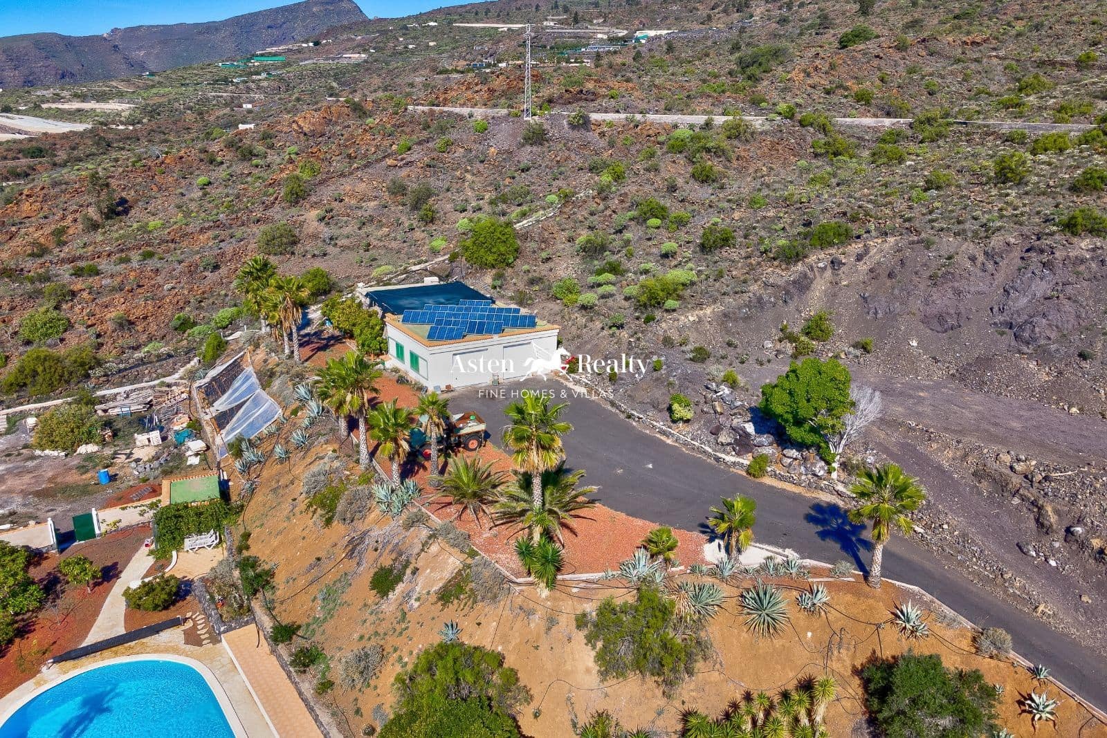 3 soveværelse Villa til salg i Guia de Isora med swimmingpool garage - € 1.200.000 (Ref: 7298480)