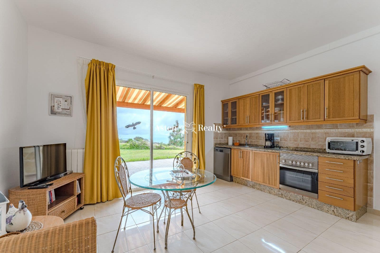 15 soveværelse Byhus til salg i Chio med swimmingpool garage - € 2.500.000 (Ref: 7367497)