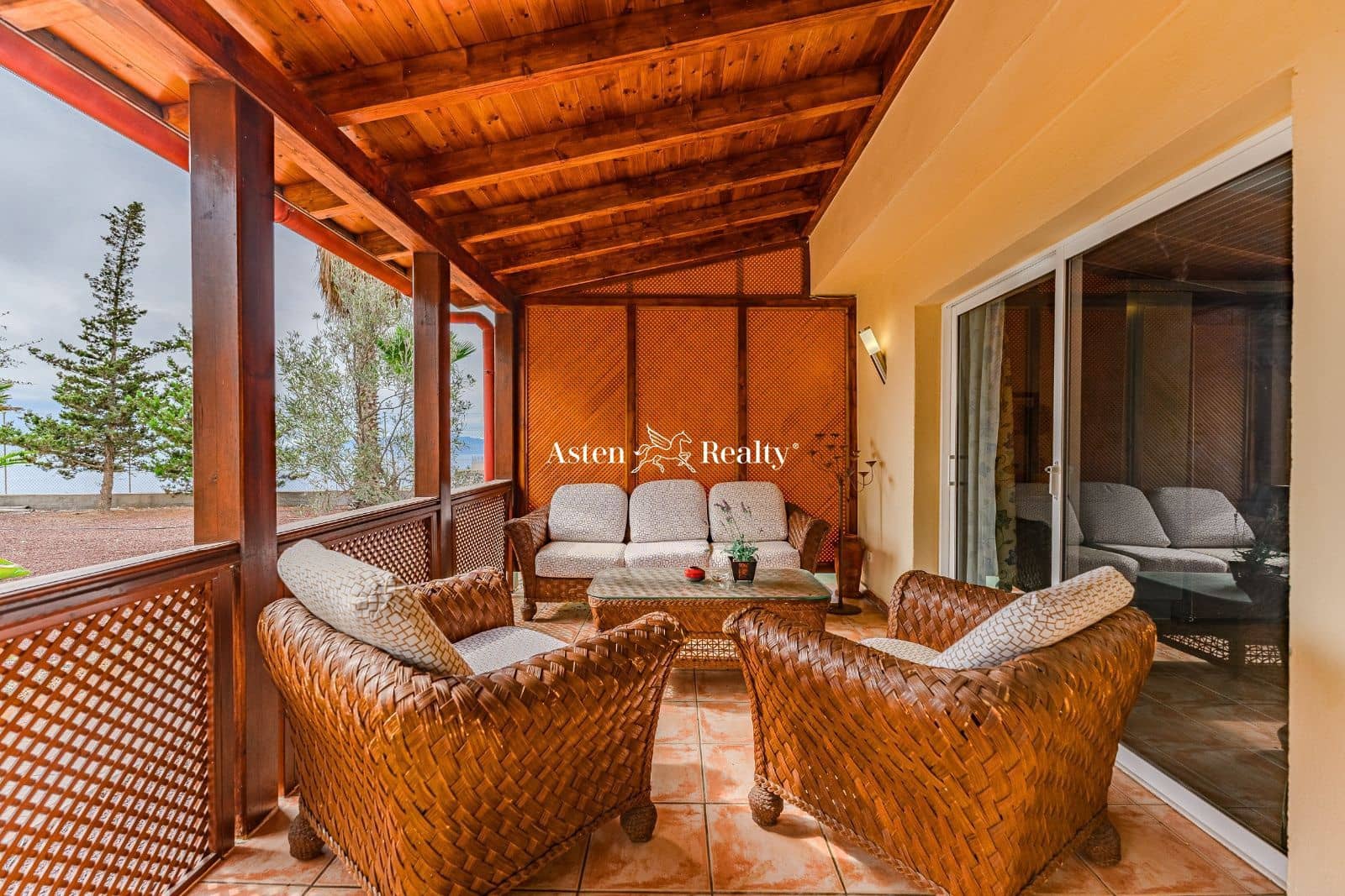 15 soveværelse Byhus til salg i Chio med swimmingpool garage - € 2.500.000 (Ref: 7367497)