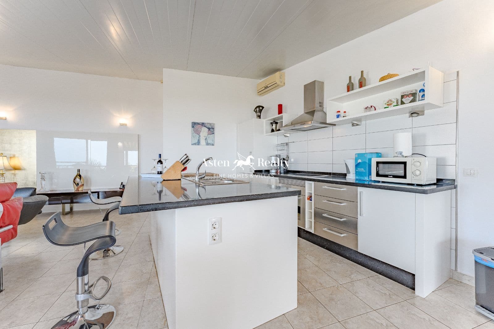 9 soveværelse Byhus til salg i Alcala med swimmingpool garage - € 3.100.000 (Ref: 7367500)