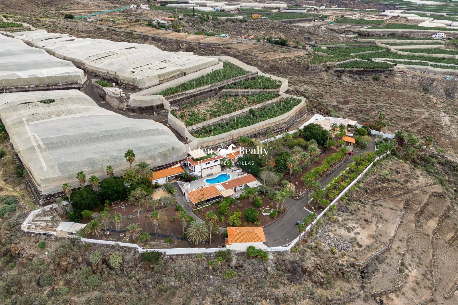 9 soveværelse Byhus til salg i Alcala med swimmingpool garage - € 3.100.000 (Ref: 7367500)