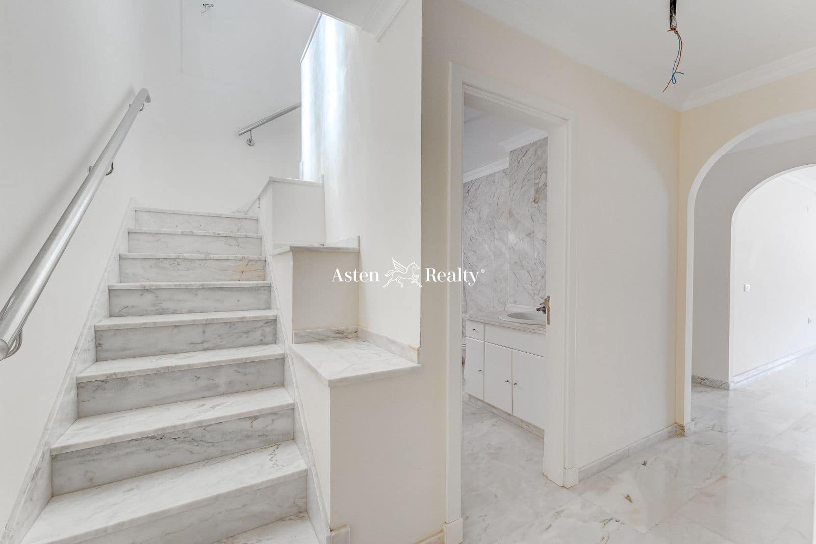 2 soveværelse Penthouse til salg i Los Gigantes med swimmingpool garage - € 655.500 (Ref: 7376478)