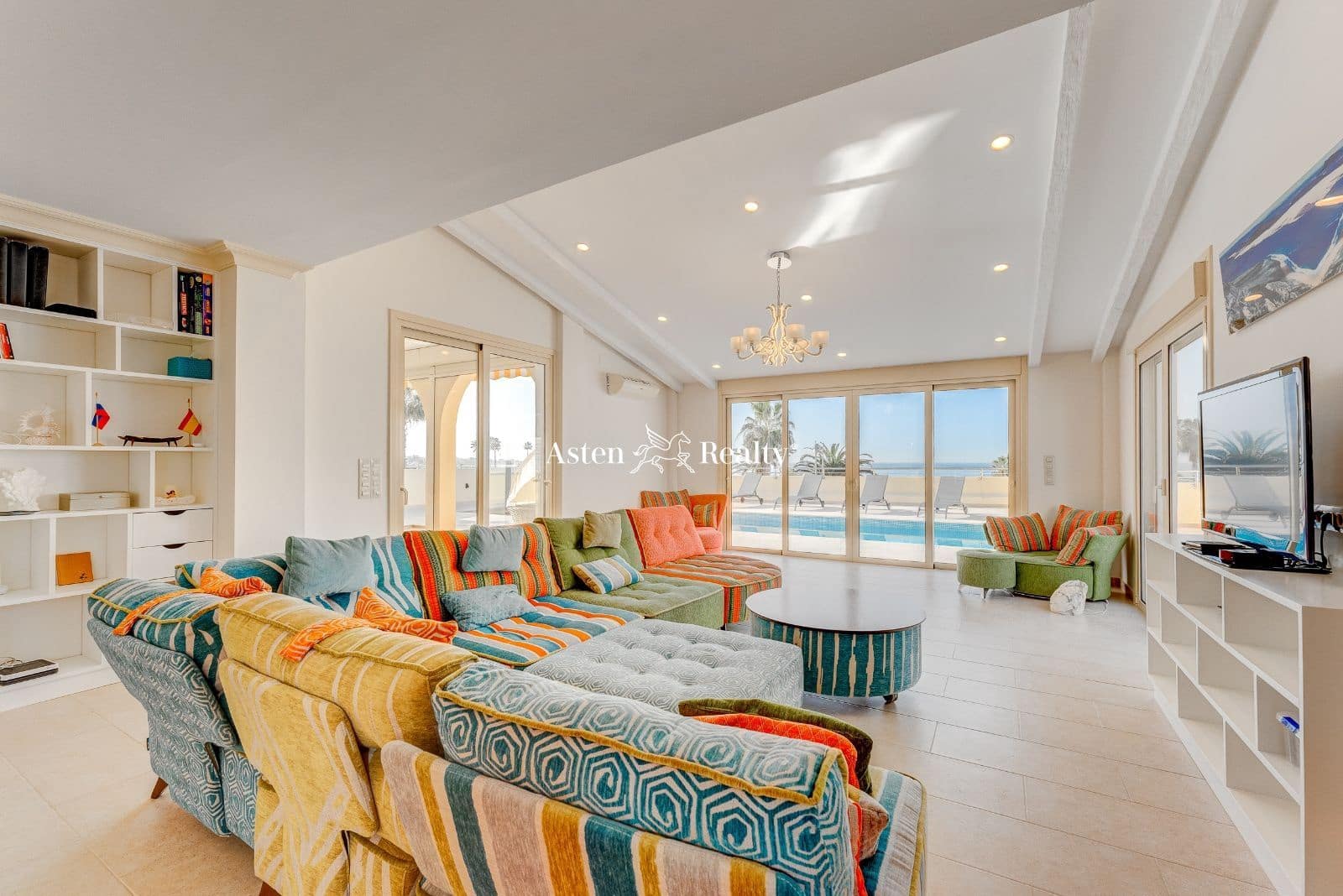 4 soverom Hus til salgs i Playa del Duque med svømmebasseng garasje - € 5 500 000 (Ref: 7381602)