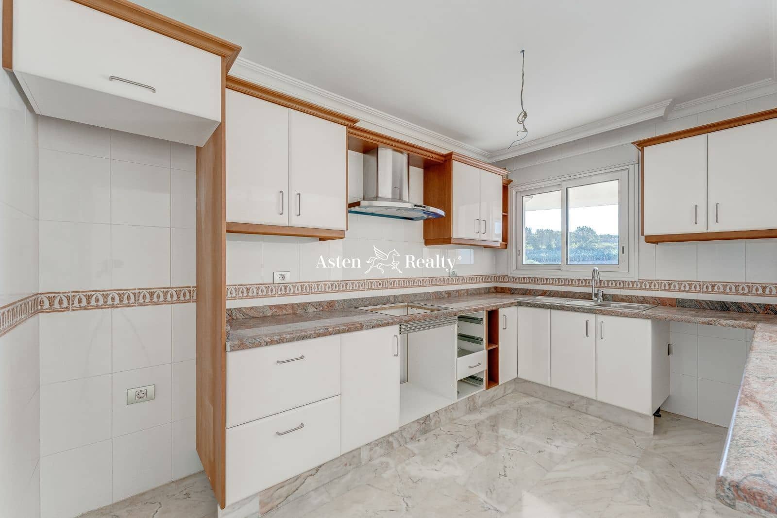 2 soveværelse Penthouse til salg i Los Gigantes med swimmingpool garage - € 597.100 (Ref: 7405659)