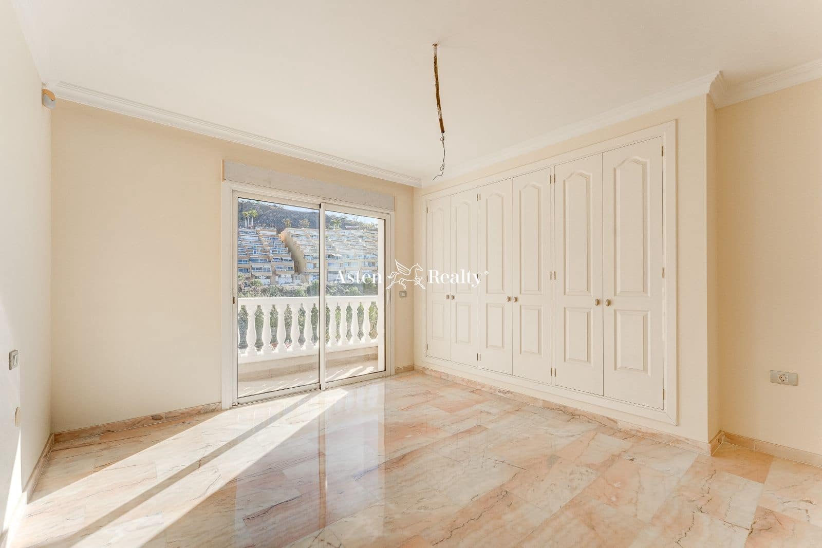 2 soveværelse Penthouse til salg i Los Gigantes med swimmingpool garage - € 597.100 (Ref: 7405659)