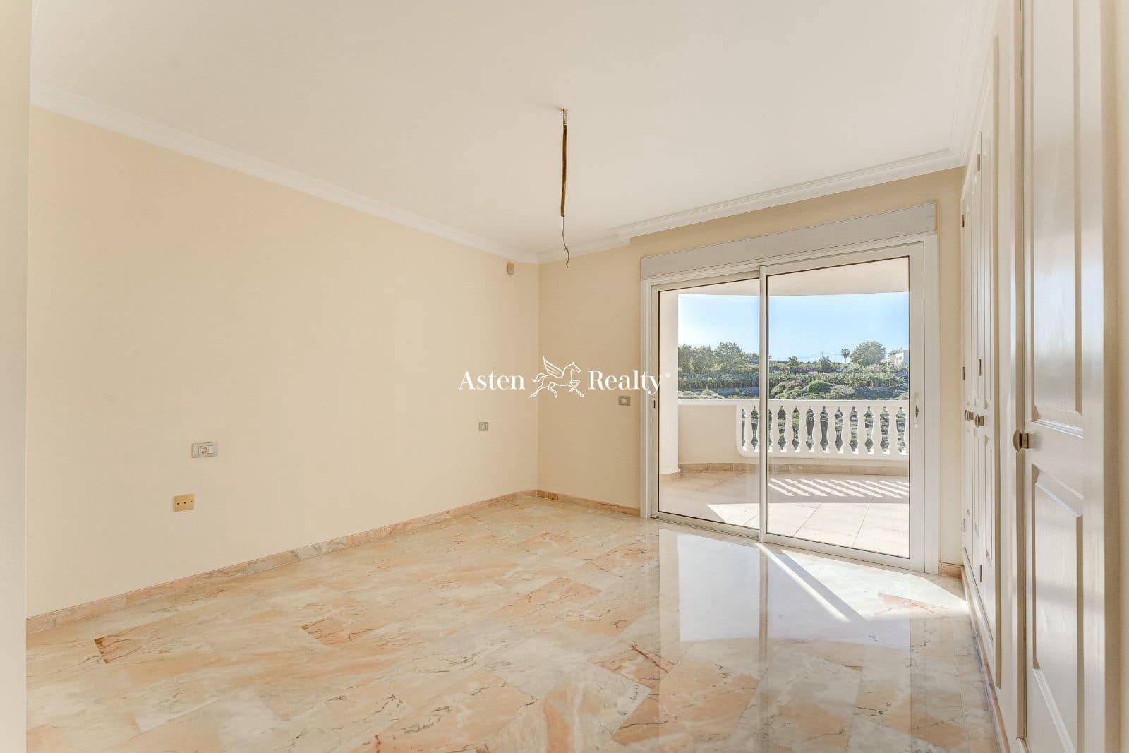 2 soveværelse Penthouse til salg i Los Gigantes med swimmingpool garage - € 597.100 (Ref: 7405659)