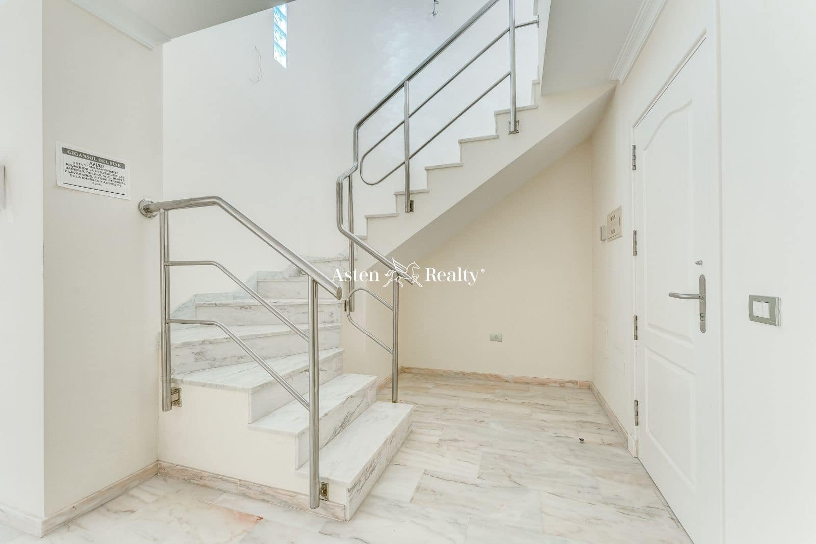 2 soveværelse Penthouse til salg i Los Gigantes med swimmingpool garage - € 550.900 (Ref: 7405662)