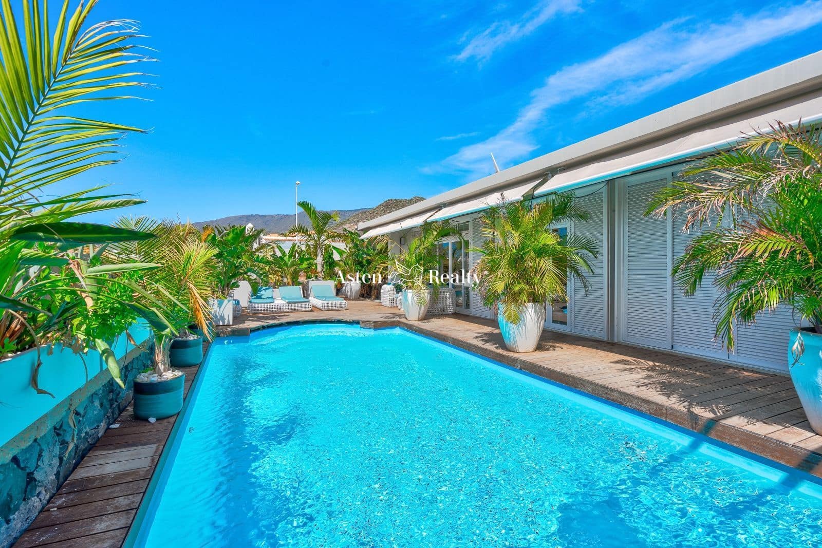 4 soveværelse Byhus til salg i Torviscas med swimmingpool garage - € 1.200.000 (Ref: 7453530)