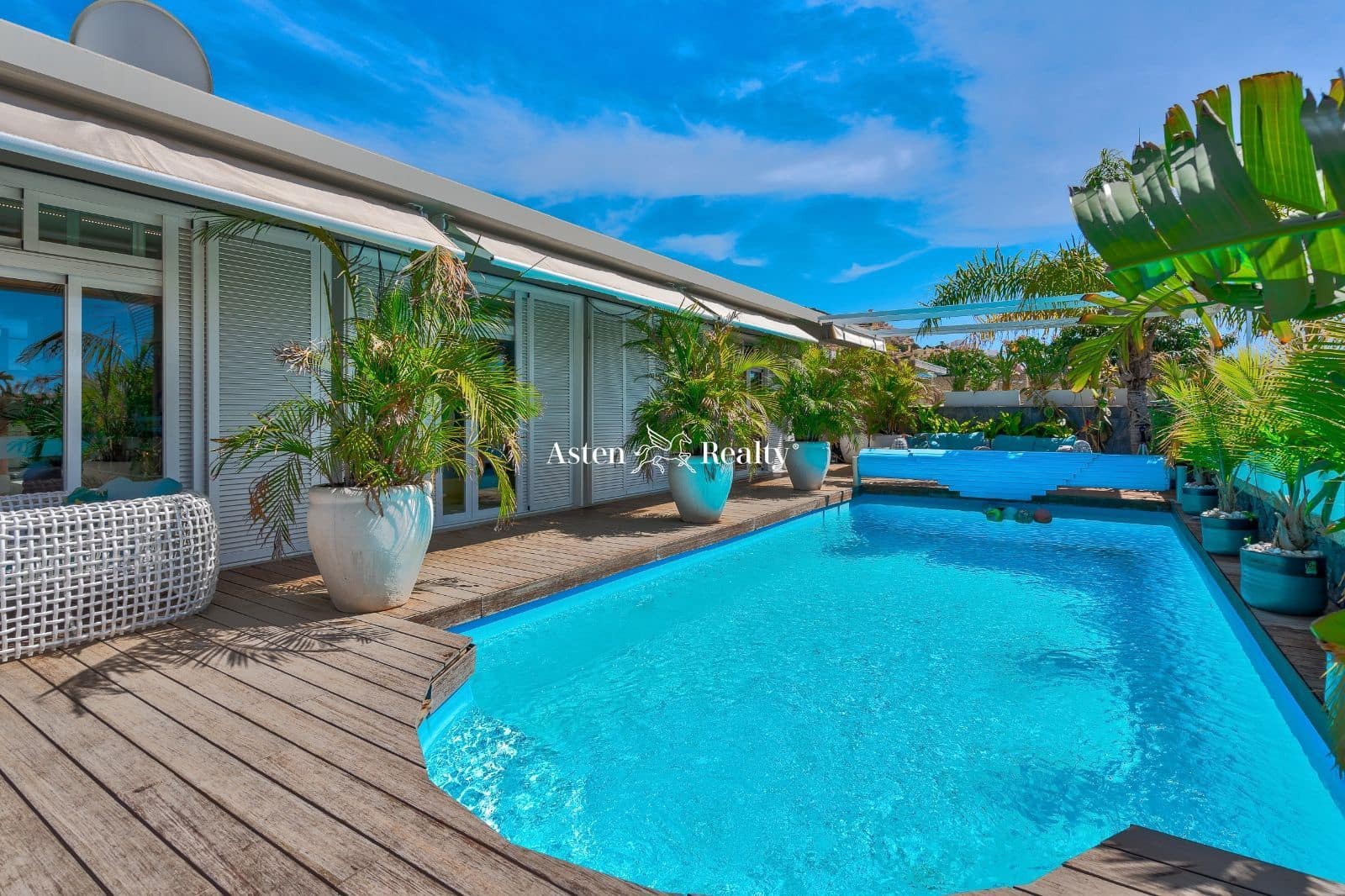 4 soveværelse Byhus til salg i Torviscas med swimmingpool garage - € 1.200.000 (Ref: 7453530)