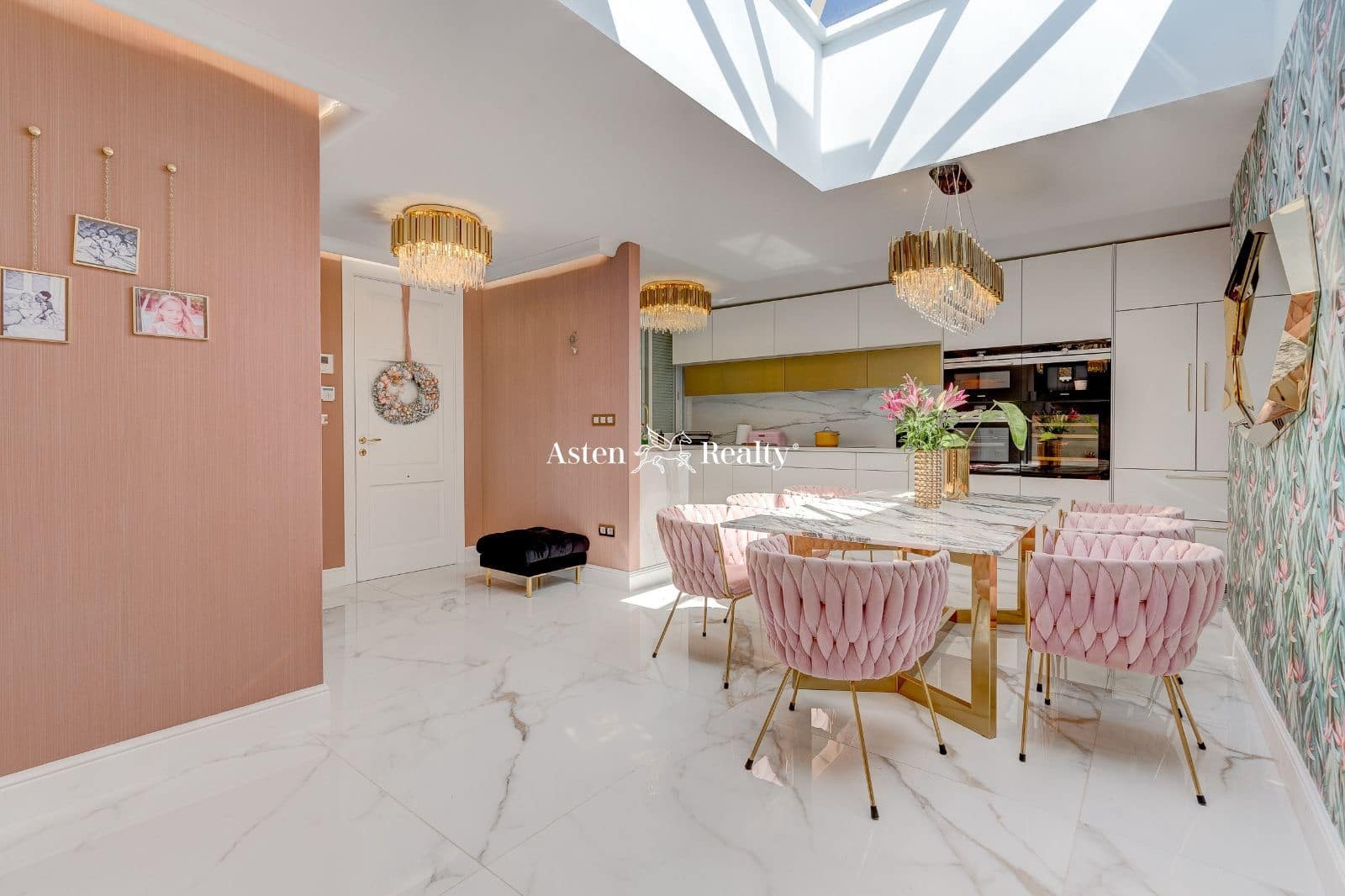 4 soveværelse Byhus til salg i Torviscas med swimmingpool garage - € 1.200.000 (Ref: 7453530)