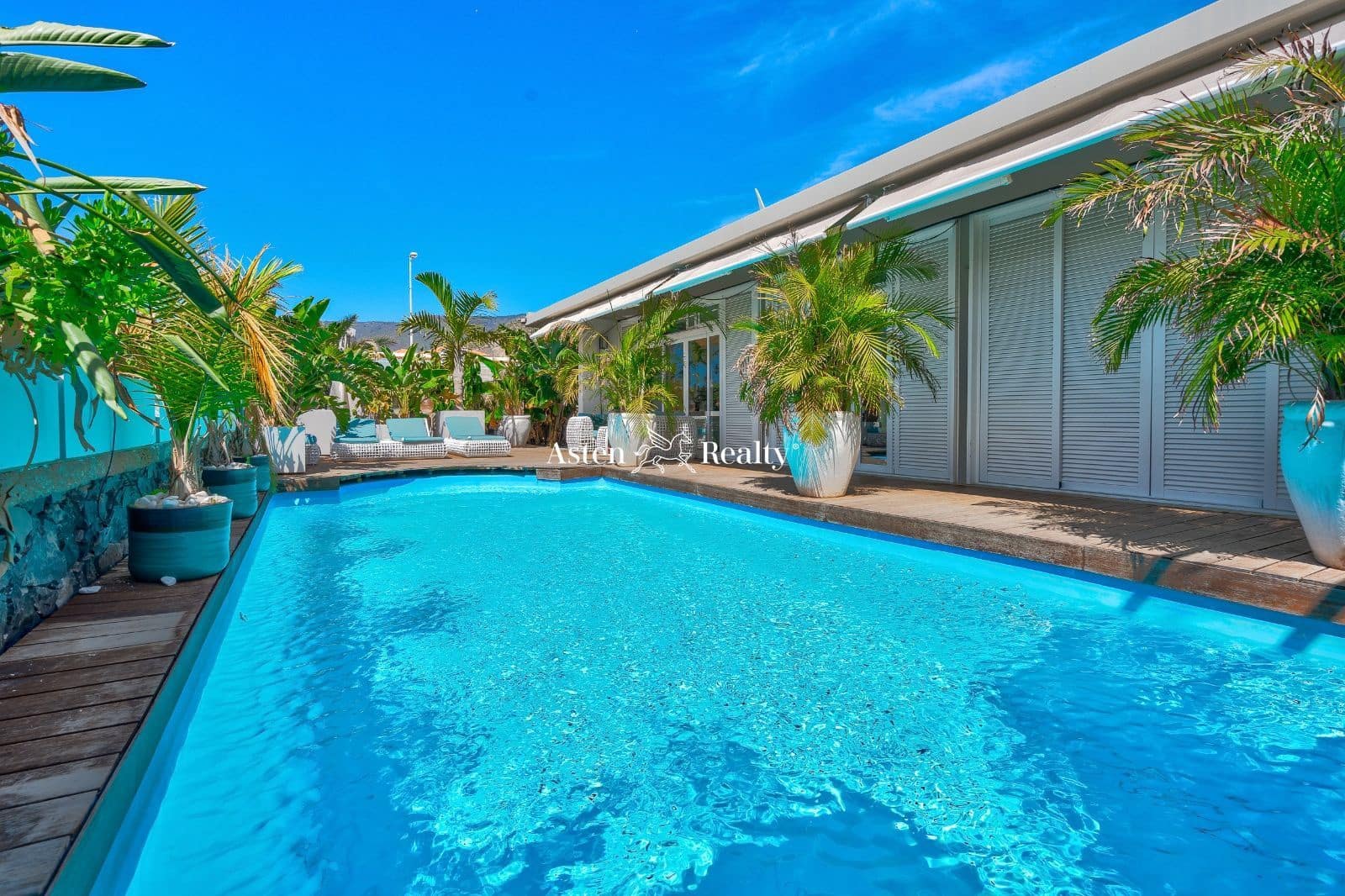 4 soveværelse Byhus til salg i Torviscas med swimmingpool garage - € 1.200.000 (Ref: 7453530)