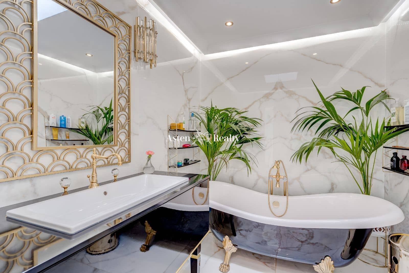 4 soveværelse Byhus til salg i Torviscas med swimmingpool garage - € 1.200.000 (Ref: 7453530)