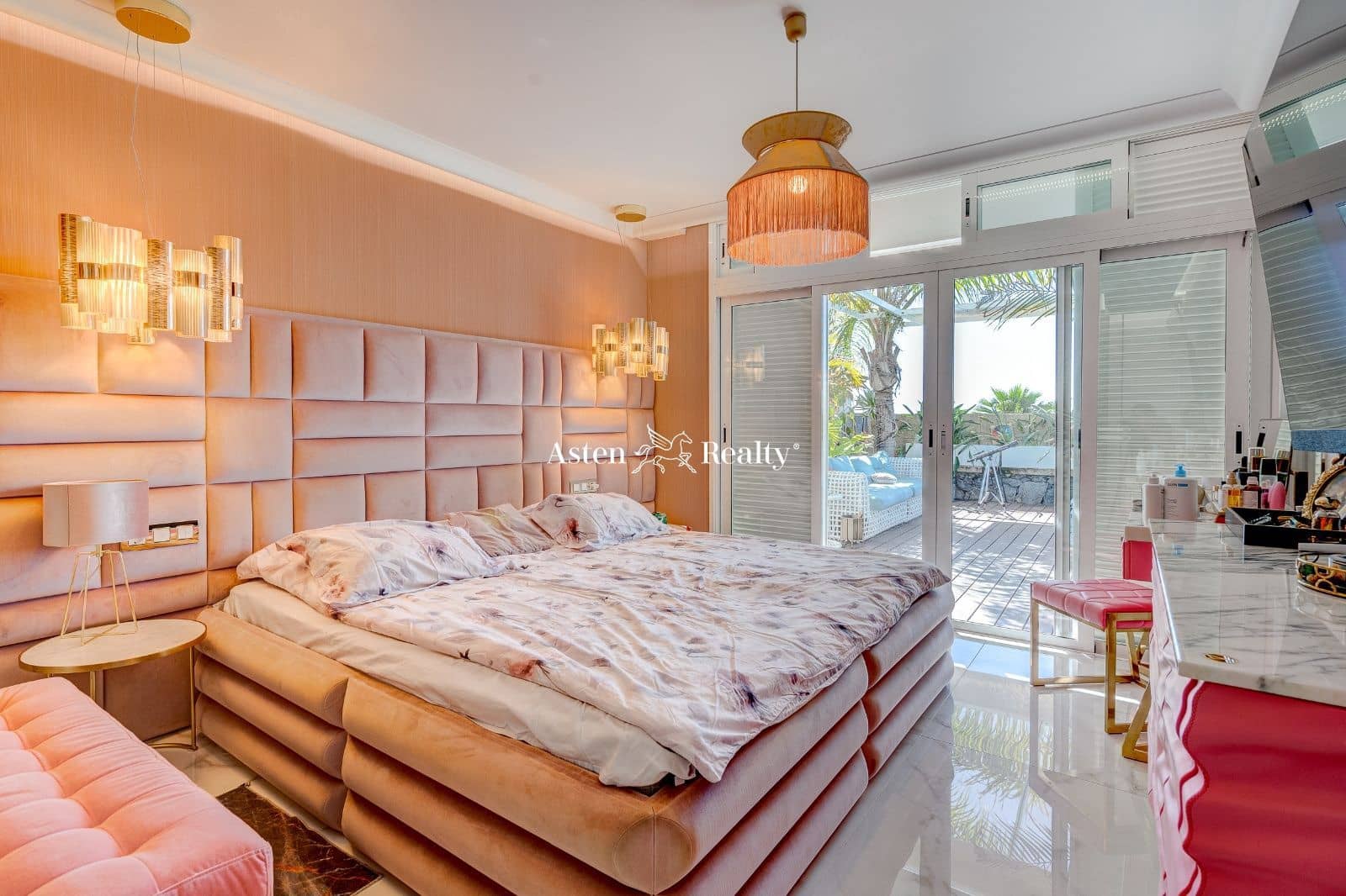 4 soveværelse Byhus til salg i Torviscas med swimmingpool garage - € 1.200.000 (Ref: 7453530)