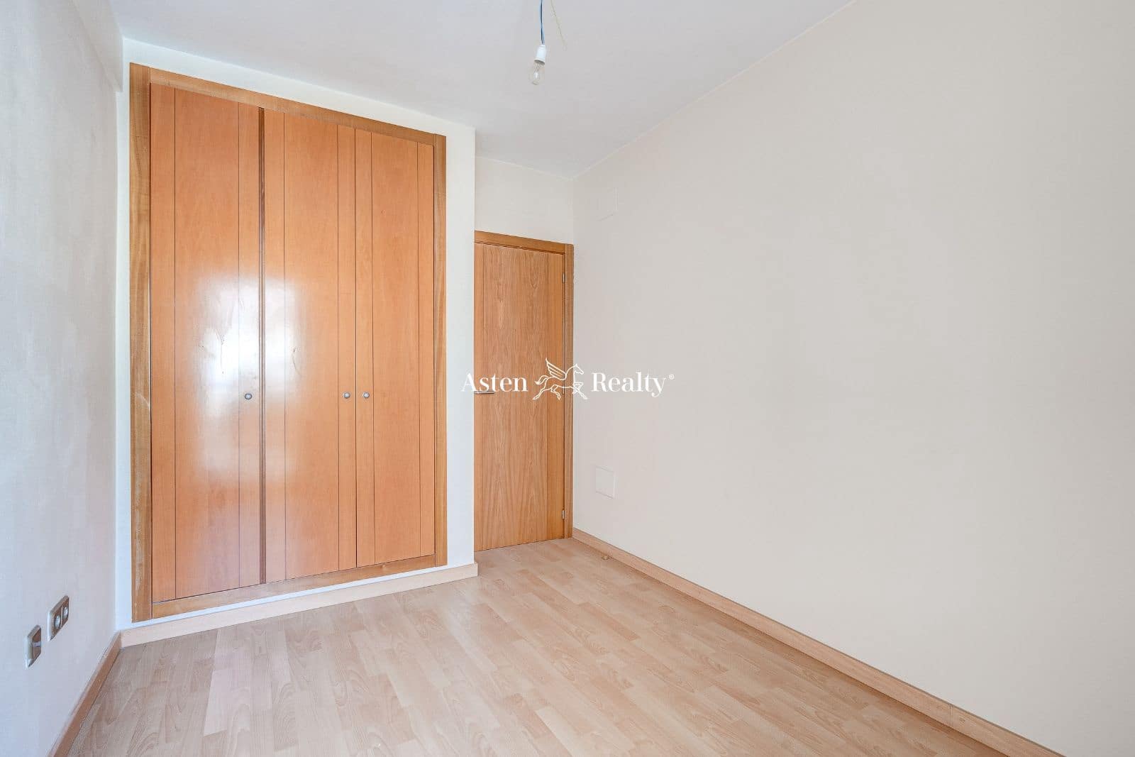 4 soveværelse Byhus til salg i Torviscas med swimmingpool garage - € 665.000 (Ref: 7481074)