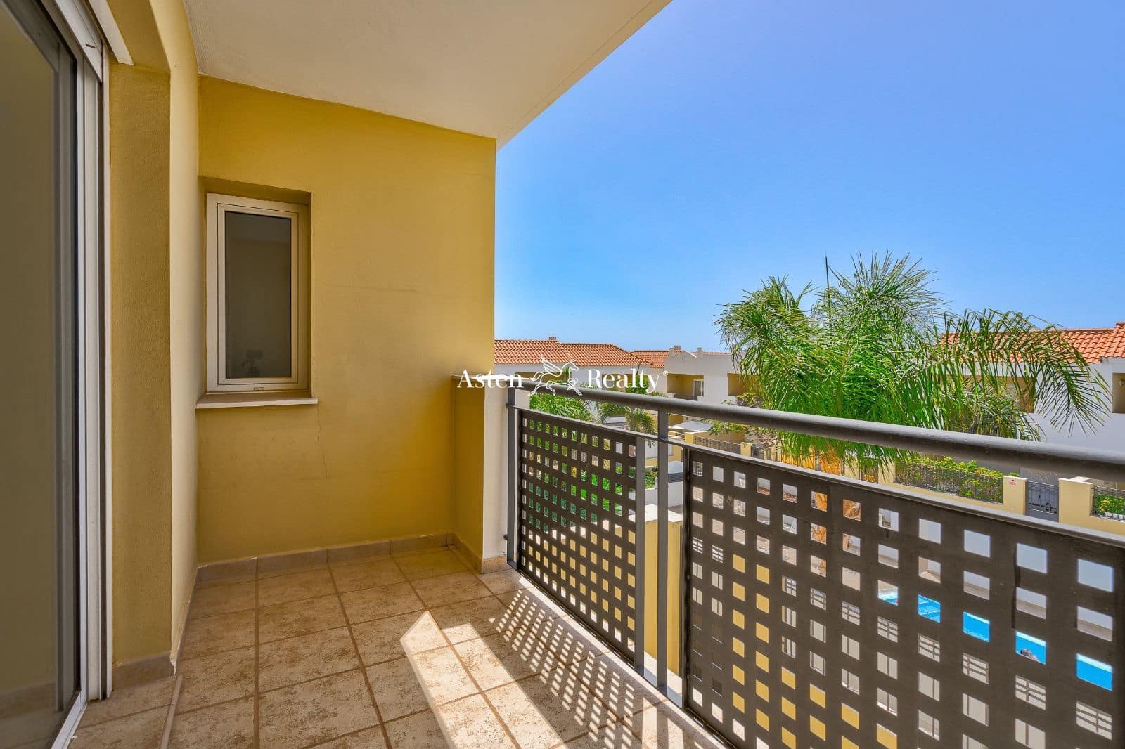 4 soveværelse Byhus til salg i Torviscas med swimmingpool garage - € 665.000 (Ref: 7481074)