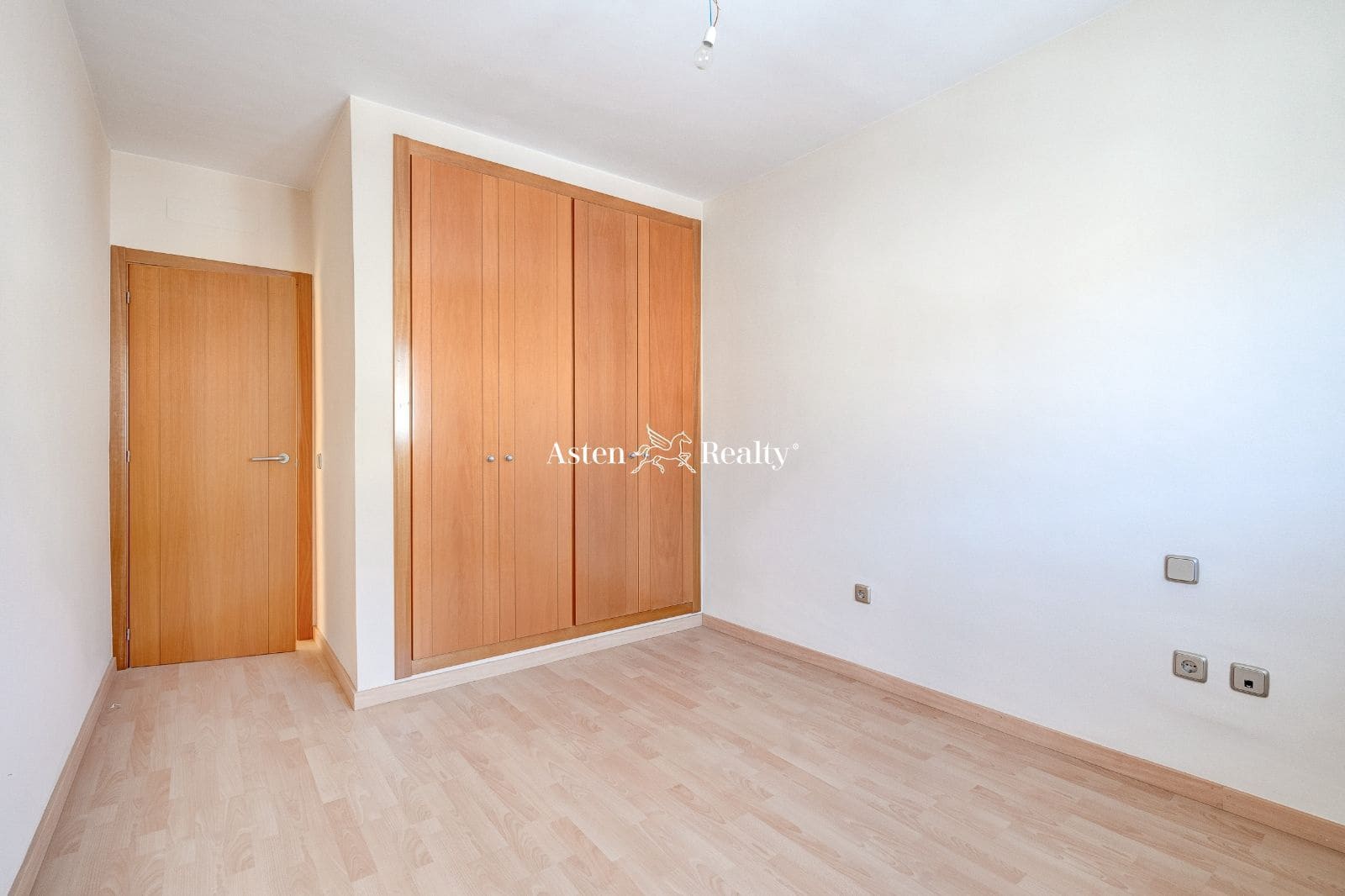 4 soveværelse Byhus til salg i Torviscas med swimmingpool garage - € 665.000 (Ref: 7481074)