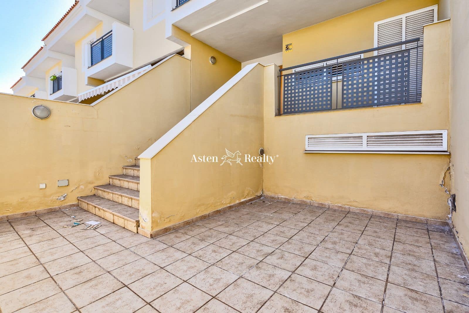 4 soveværelse Byhus til salg i Torviscas med swimmingpool garage - € 665.000 (Ref: 7481074)