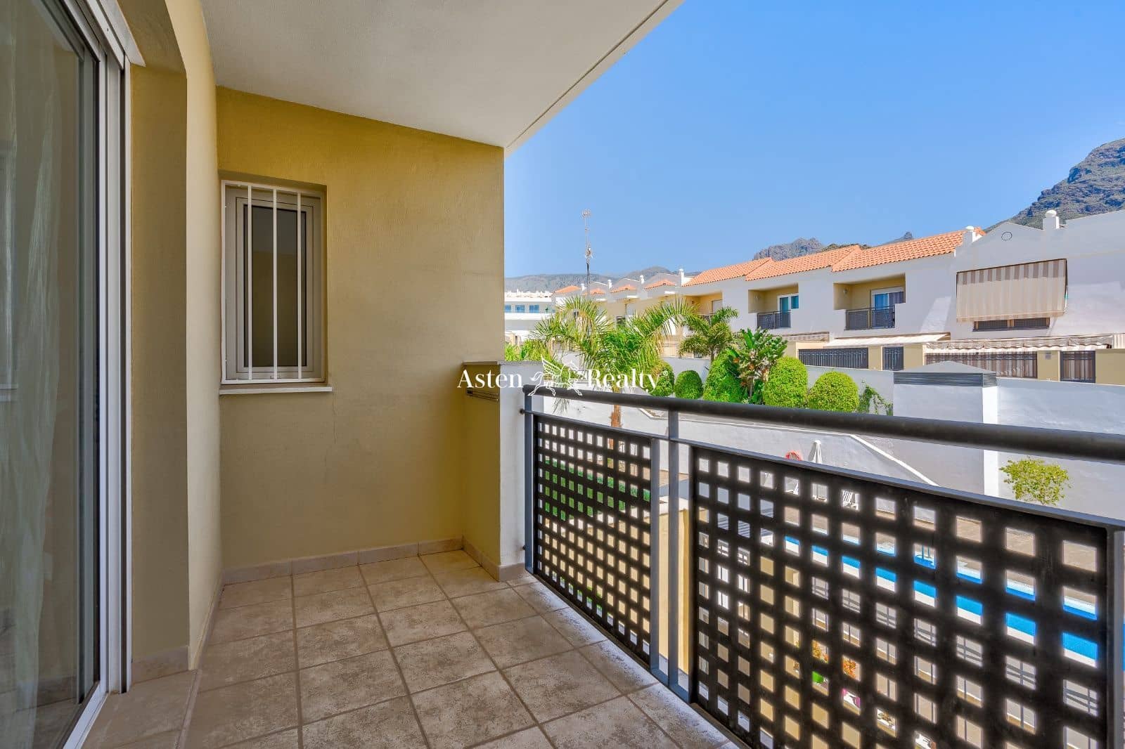 4 soveværelse Byhus til salg i Torviscas med swimmingpool garage - € 549.000 (Ref: 7481075)