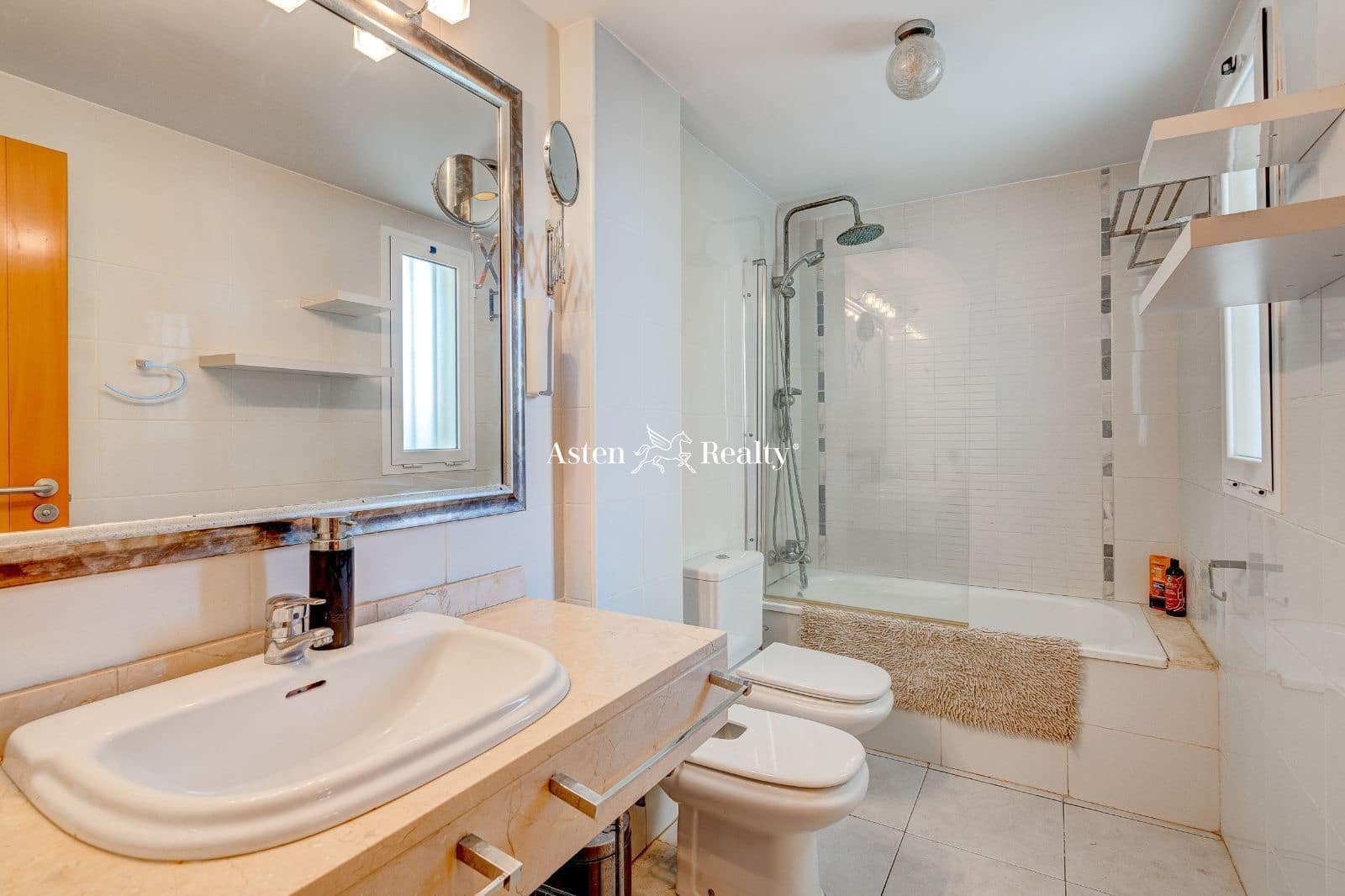 4 soveværelse Byhus til salg i Torviscas med swimmingpool garage - € 549.000 (Ref: 7481075)