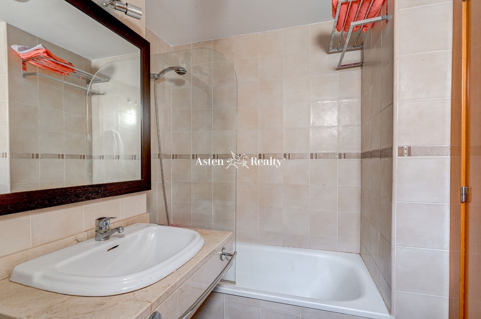 4 soveværelse Byhus til salg i Torviscas med swimmingpool garage - € 549.000 (Ref: 7481075)