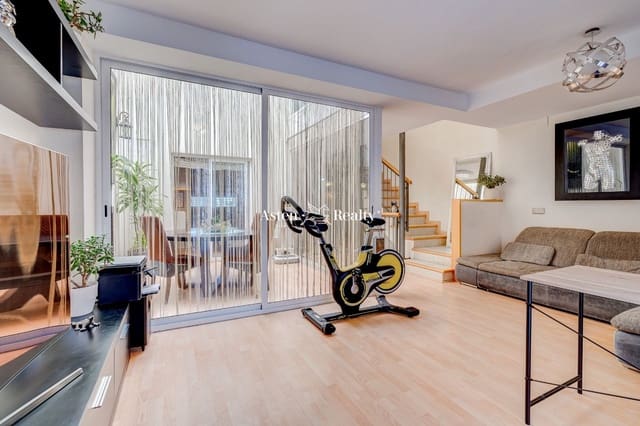 4 soverom Hus til salgs i Torviscas, Adeje med svømmebasseng garasje - € 549 000 (Ref: 7481075)