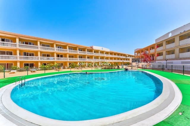 Flat te koop in Costa del Silencio, Arona met zwembad - € 158.500 (Ref: 7486493)