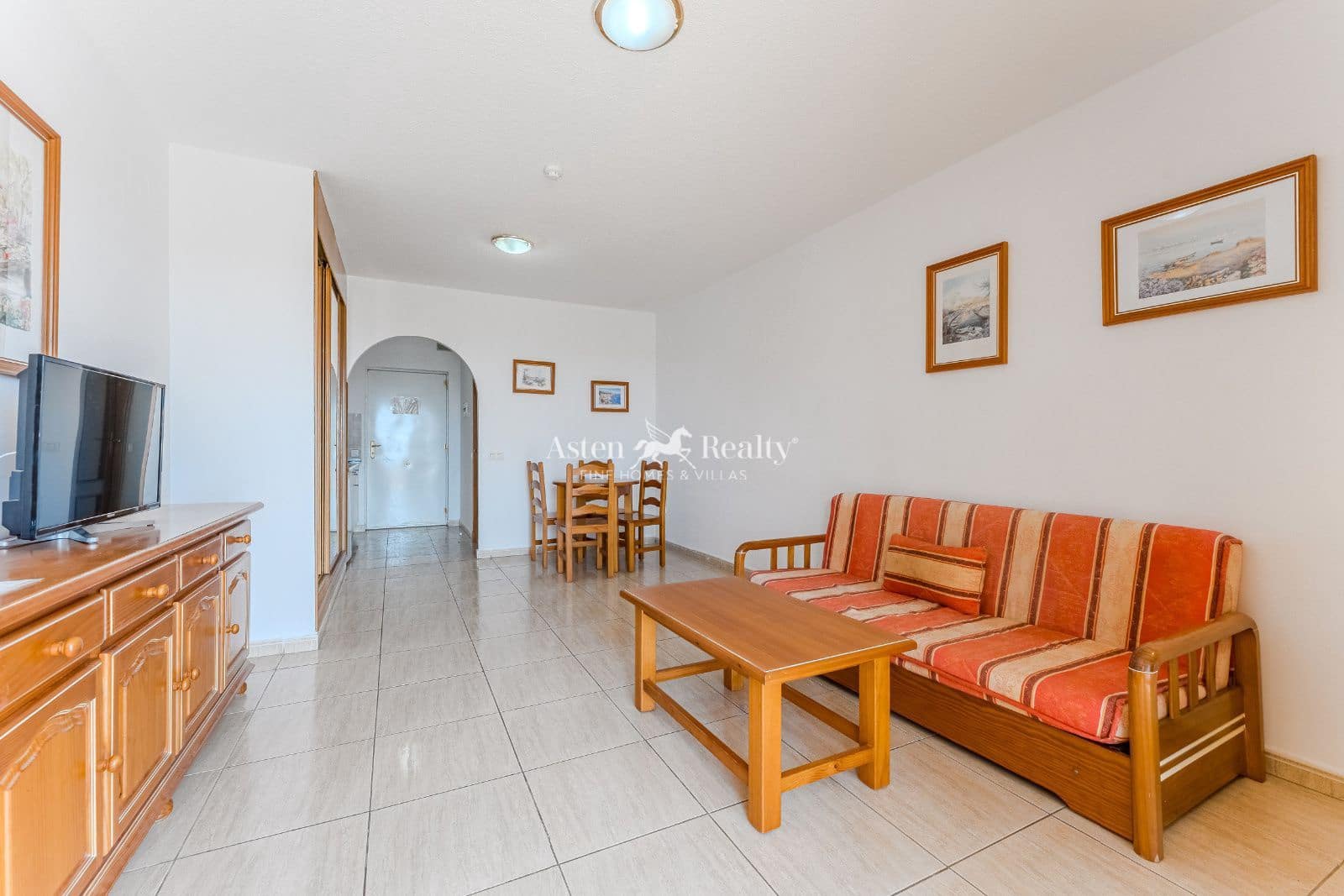 Flat te koop in Costa del Silencio met zwembad - € 158.500 (Ref: 7486493)