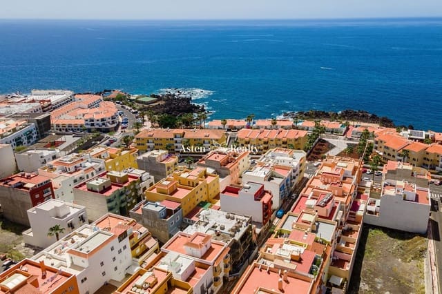 2 bedroom Flat for sale in Playa San Juan, Guía de Isora with garage - € 360,000 (Ref: 7504466)