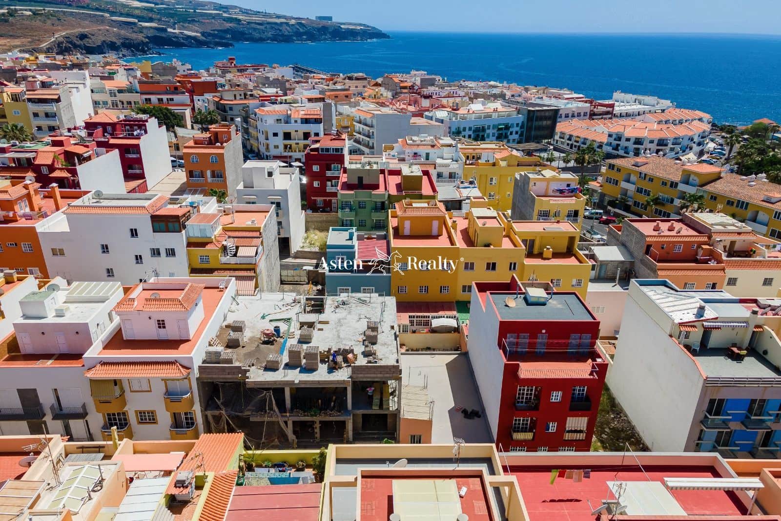 2 soverom Leilighet til salgs i Playa San Juan med garasje - € 360 000 (Ref: 7504466)