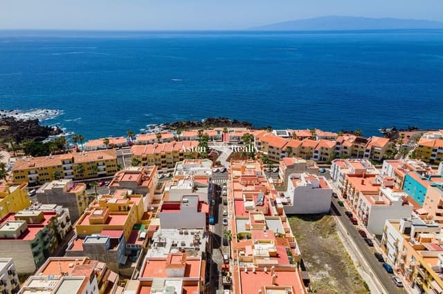 2 bedroom Flat for sale in Playa San Juan, Guía de Isora with garage - € 360,000 (Ref: 7504466)