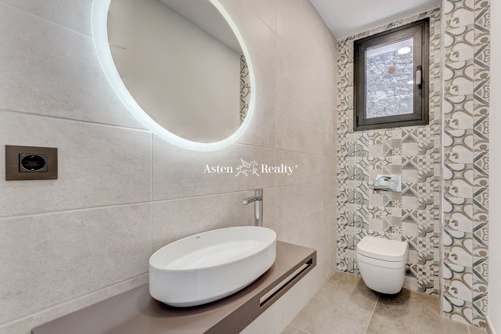 4 soveværelse Byhus til salg i Torviscas med swimmingpool garage - € 1.950.000 (Ref: 7539116)