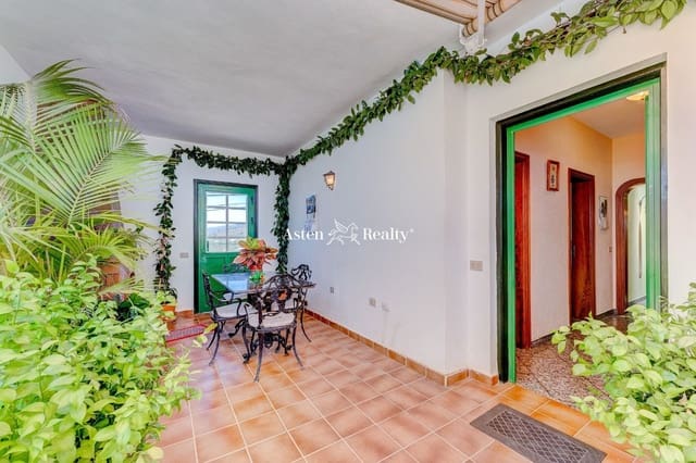 6 soveværelse Villa til salg i Tijoco Alto, Adeje med garage - € 1.000.000 (Ref: 7544259)