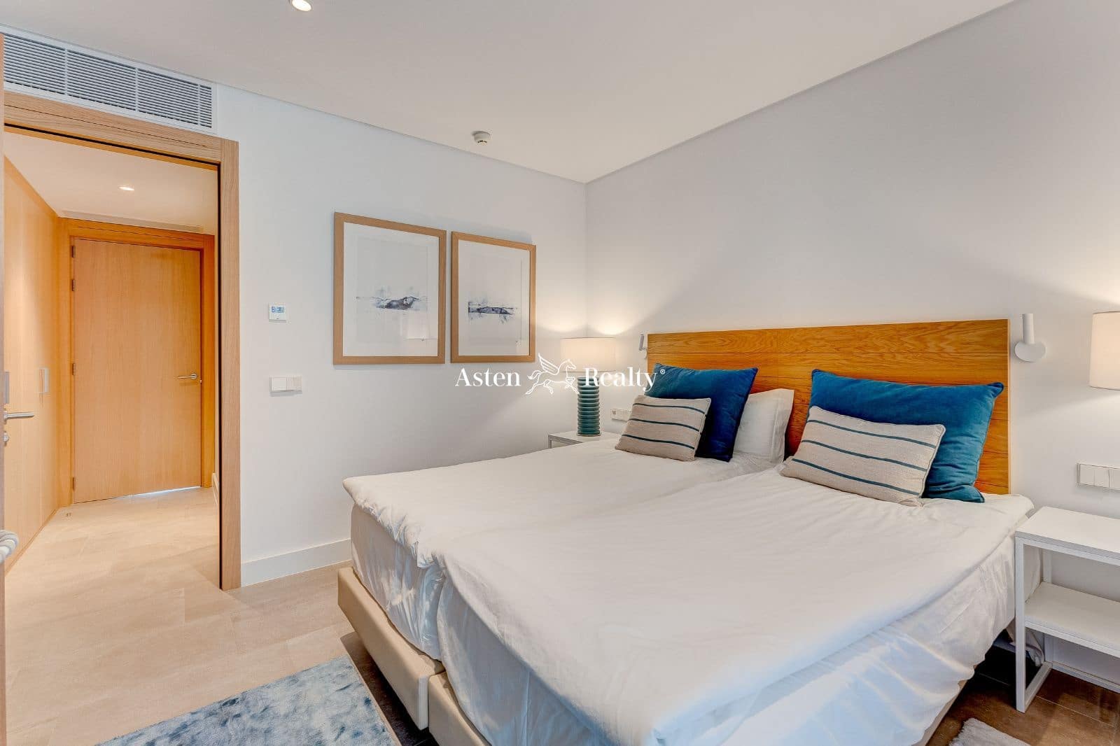2 soverom Leilighet til salgs i Guia de Isora med svømmebasseng garasje - € 980 000 (Ref: 7578307)