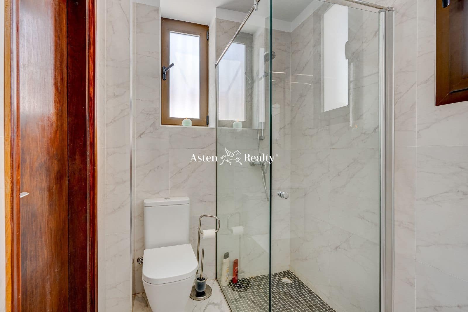 2 soveværelse Bungalow til salg i Costa Adeje med swimmingpool garage - € 995.000 (Ref: 7592200)
