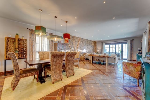 4 quarto Casa em Banda para venda em Casco Urbano, Adeje com piscina garagem - 2 850 000 € (Ref: 7597634)