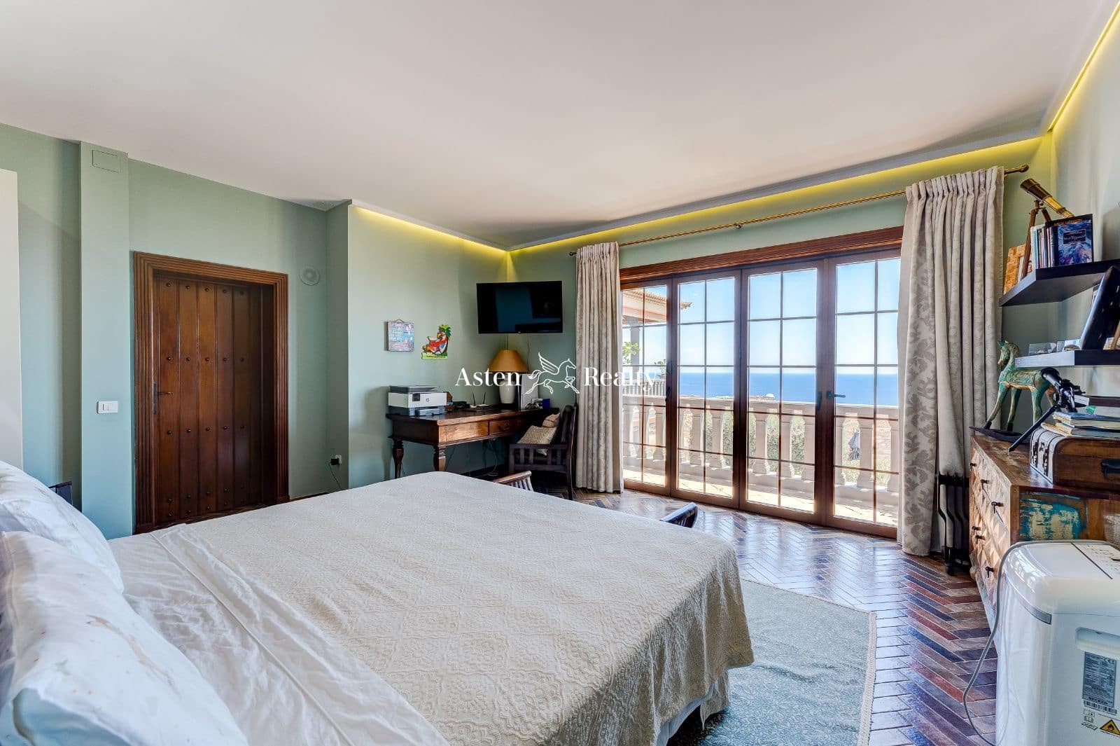 4 chambre Maison de Ville à vendre à Adeje avec piscine garage - 2 850 000 € (Ref: 7597634)