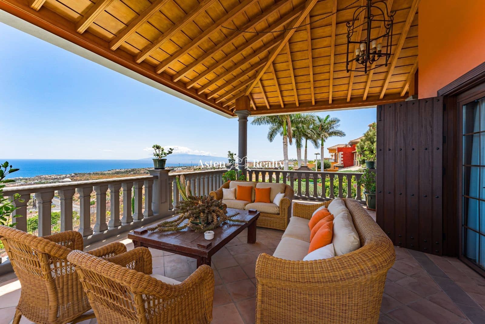 4 chambre Maison de Ville à vendre à Adeje avec piscine garage - 2 850 000 € (Ref: 7597634)