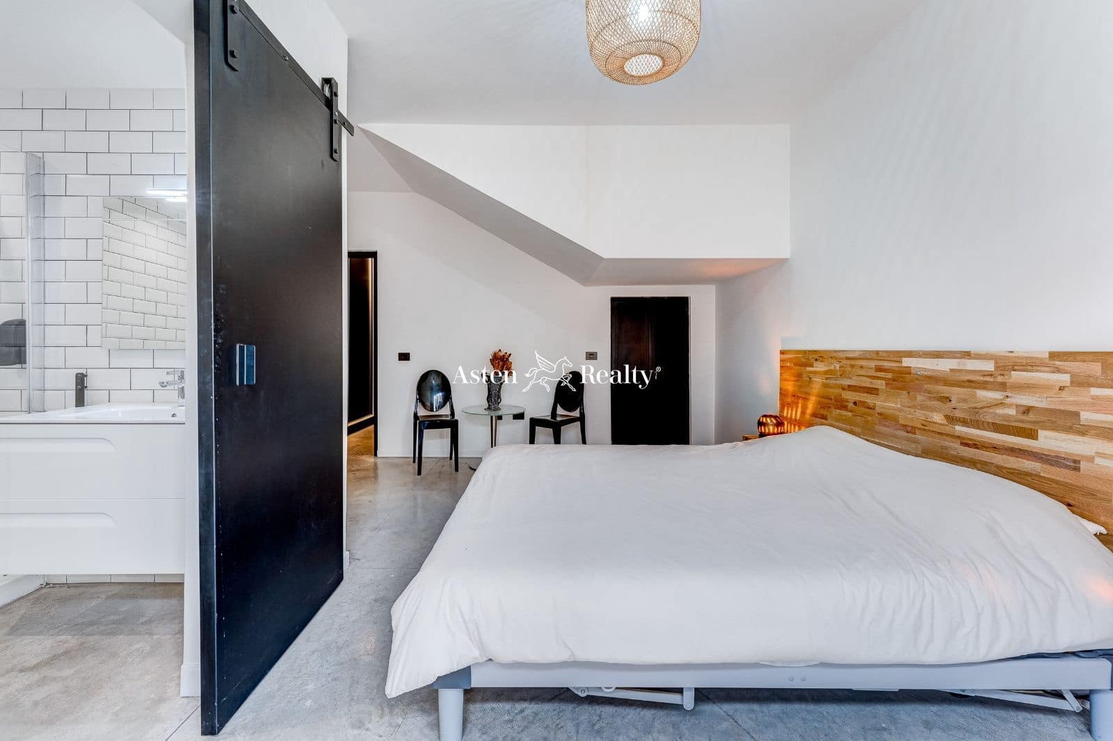 4 slaapkamer Huis te koop in Playa Paraiso met zwembad garage - € 3.900.000 (Ref: 7663026)