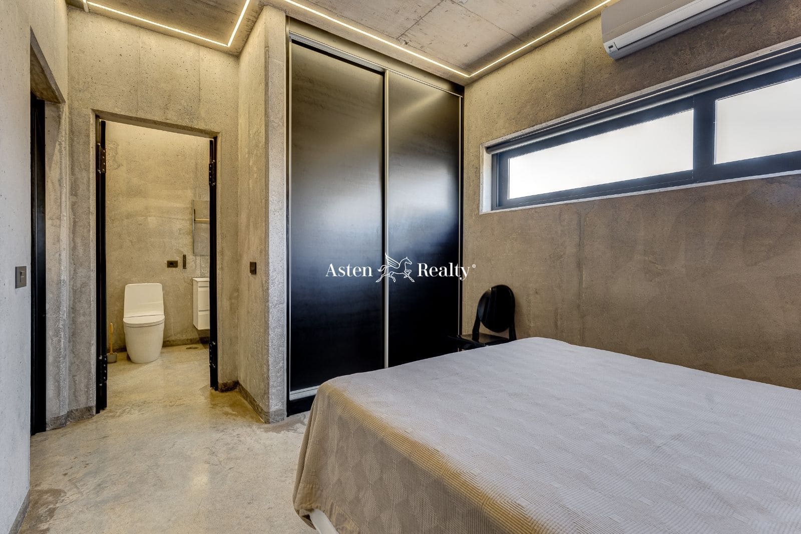 4 slaapkamer Huis te koop in Playa Paraiso met zwembad garage - € 3.900.000 (Ref: 7663026)