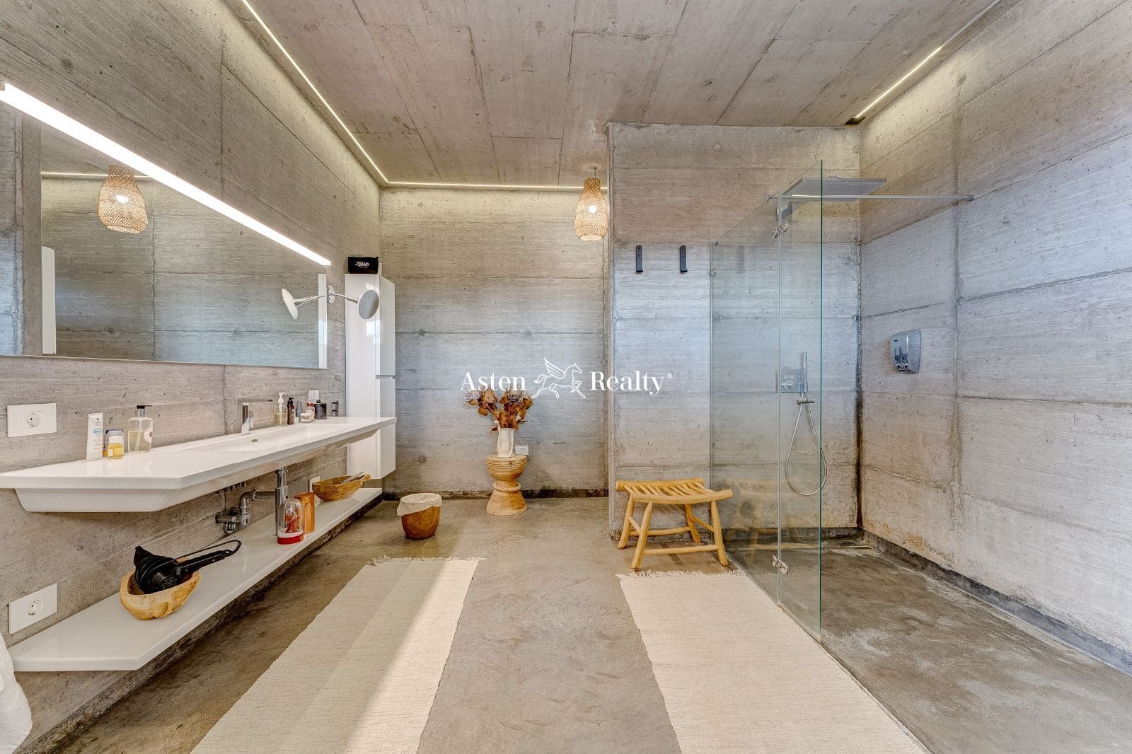 4 slaapkamer Huis te koop in Playa Paraiso met zwembad garage - € 3.900.000 (Ref: 7663026)