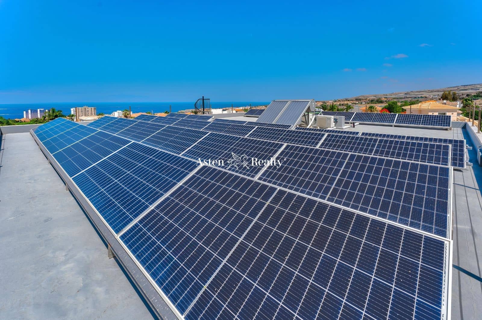 4 slaapkamer Huis te koop in Playa Paraiso met zwembad garage - € 3.900.000 (Ref: 7663026)